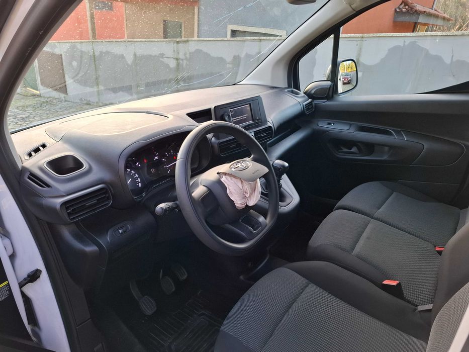 Toyota Proace Longa 45 Mil kms Nacional de 2023 COM IVA DEDUTIVEL