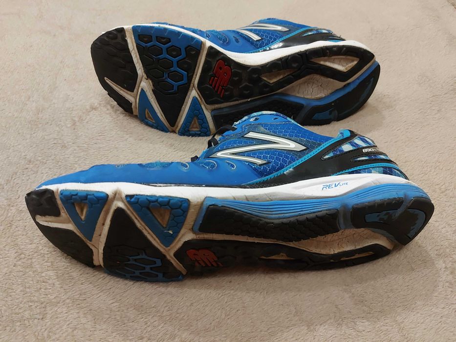 Колаборація із GARMIN Sharp спортивні кросівки New Balance 890 v3 REVlite 520 v8 Нью Беланс сині із білим Спортивные кроссовки Нев Баланс синие белые