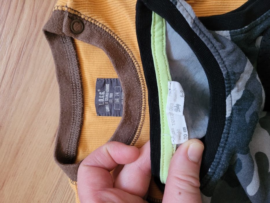 2 x koszulka chłopięca bez rękawów 70 i 74