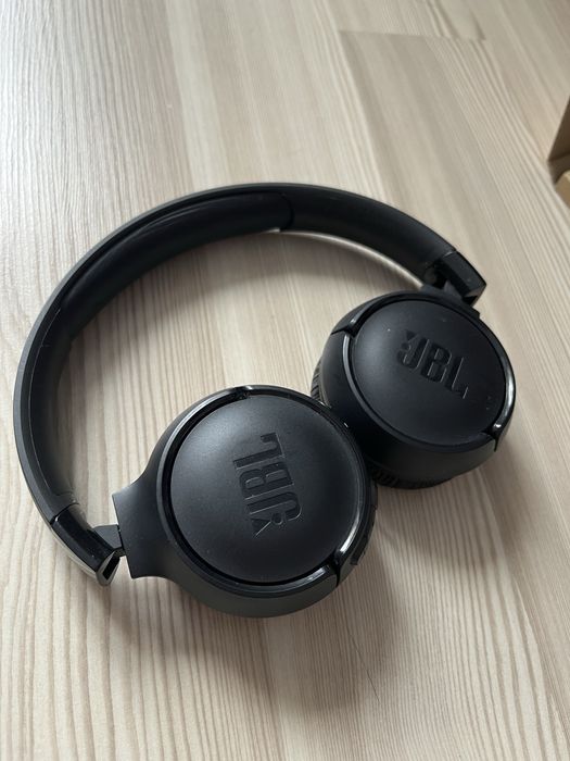 JBL Tune 520BT наушники