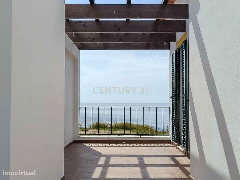 Moradia Tradicional Alentejana na 1.ª LINHA MAR