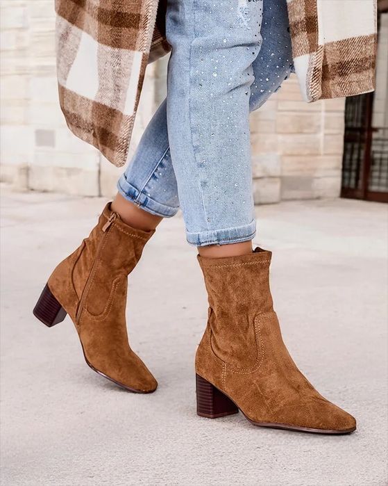 3 KOLORY 36 37 38 Botki 39 40 41 na niskim obcasie za kostkę wsuwane