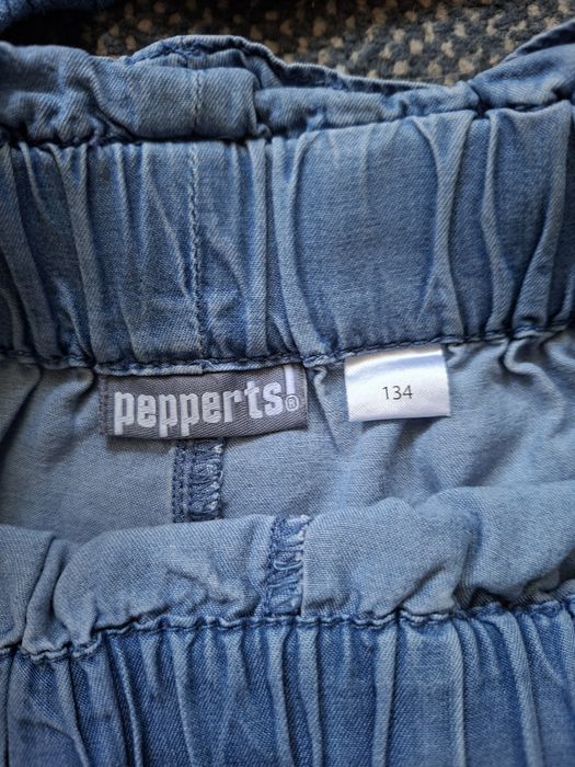 Krótkie spodenki jeansowe 134 dla dziewczynki