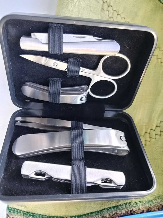 komplet do  manicure i padicure