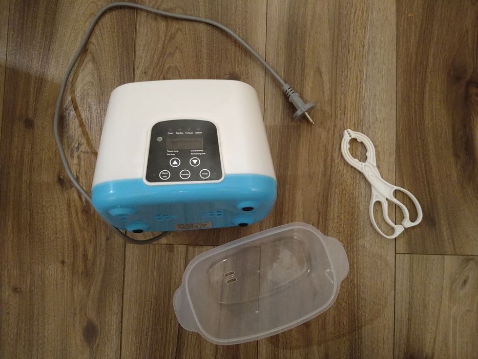 Podgrzewacz do mleka, słoiczków i sterylizator do butelek, smoczków