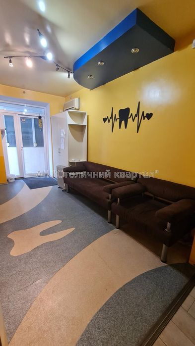 Продам офіс Мечнікова 7, метро Кловська! Фасад