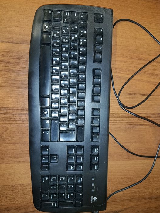 Клавиатура Logitech De luxe 250 Keyboard.