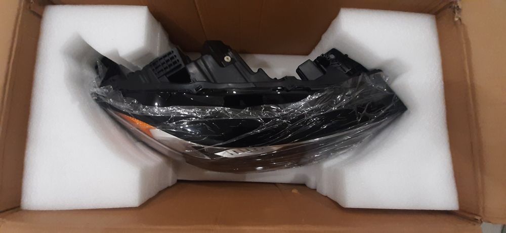 Фара Ford Edge SEL