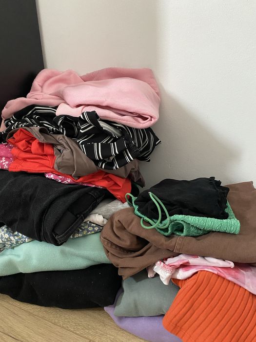 Zestaw ubrań damskich