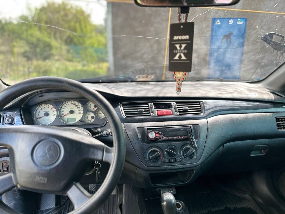 Продам mitsubishi lancer 9