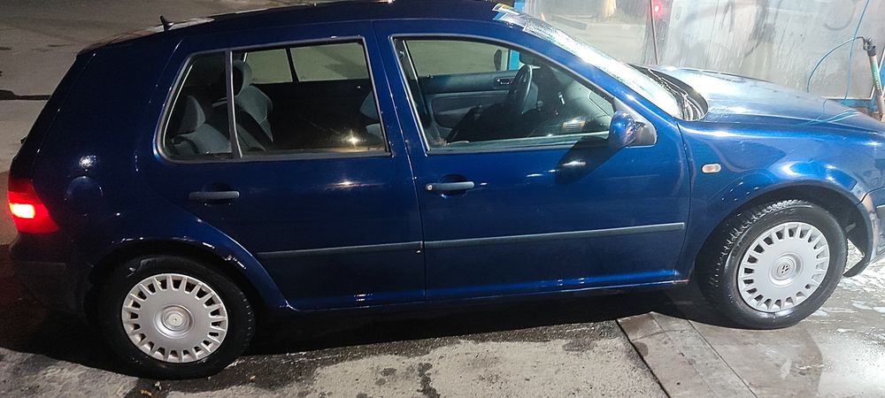 Volkswagen Golf 4