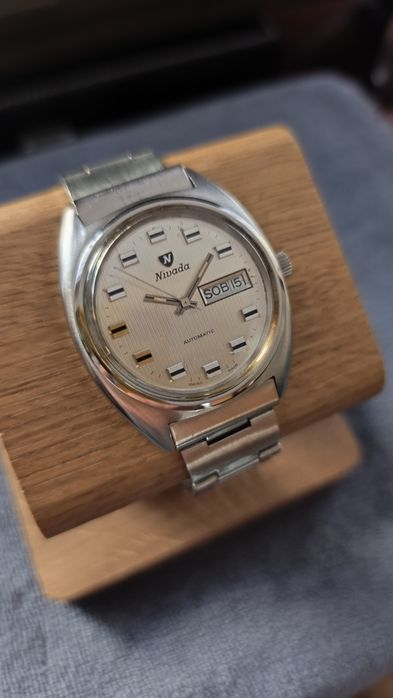 Męski zegarek vintage - Nivada
