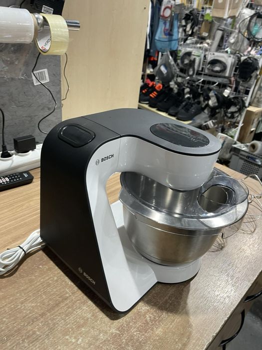 Кухонна машина Bosch MUM5
