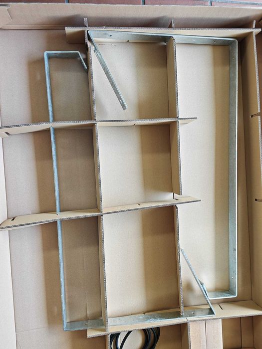 NOVOS 3 Kits Fotovoltaicos 1125W Paineis, Microinversores e estruturas