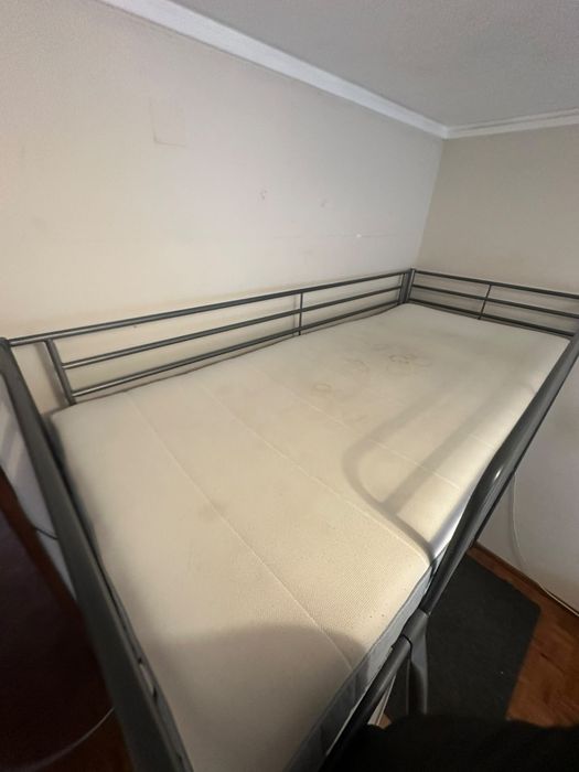 Cama de solteiro