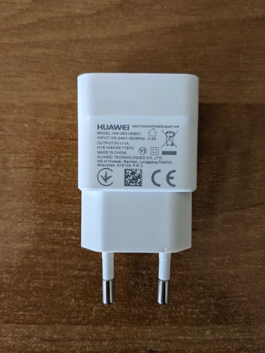 Блочек с кабелем от телефона Huawei