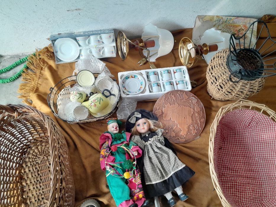 Louças Conjuntos de chá .. cestos..