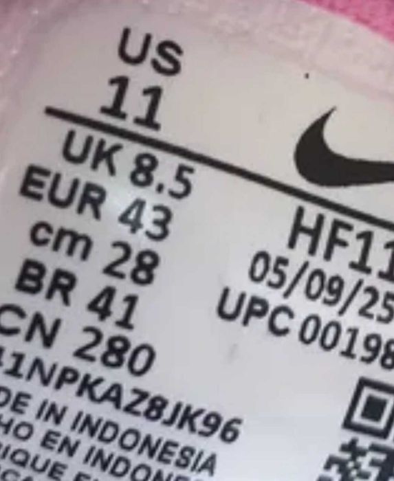 Женские кроссовки Nike