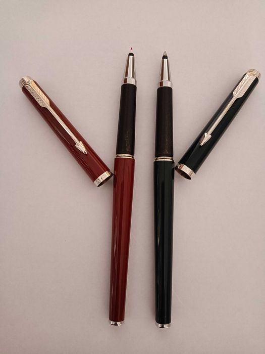 Caneta Parker modelo 180 Rollerball Azul e Vermelha