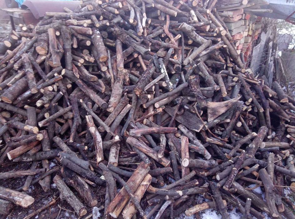 Граб ясень дуб сухі 30+40сатиметрів.