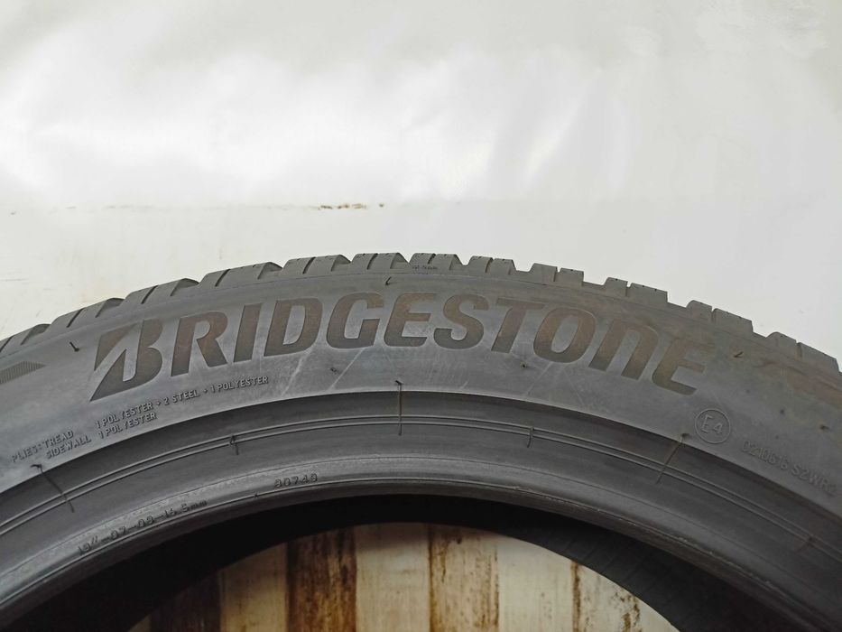 Bridgestone Blizzak LM005 215/50/19 2024rok 93T 2*8mm 2*7,8mm (4823)