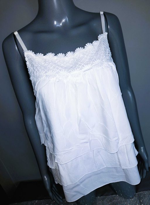 Biała bluzka boho style falbanki ażurkowe kwiaty