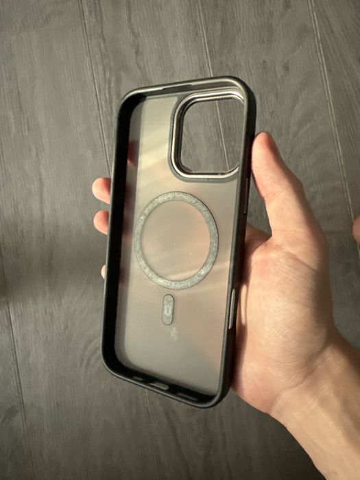 Чехол на iphone 16 pro max