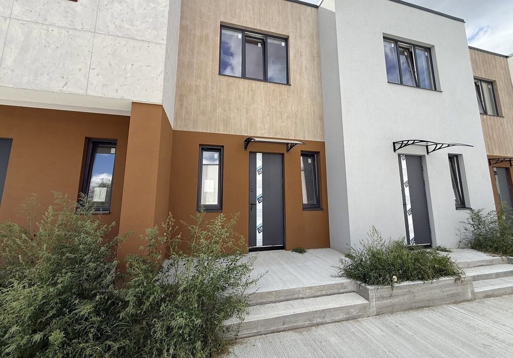 Таунхаус, 2-кімн., 85 м², Горенка
