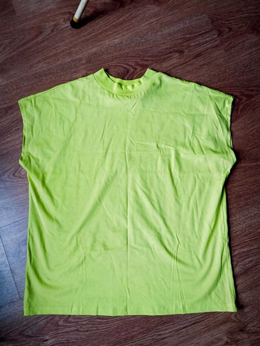 Damski t-shirt Weekday rozm S