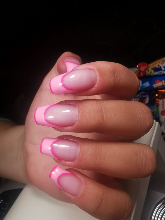 Манікюр  ,нарощення