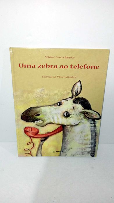 Uma Zebra ao Telefone