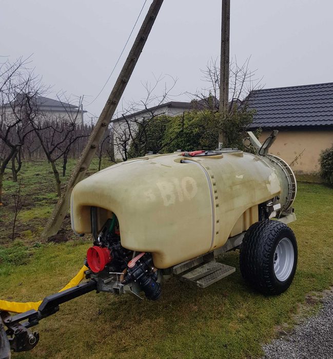 Opryskiwacz Sadowniczy Carrarospray 2200L 2 wentylatory