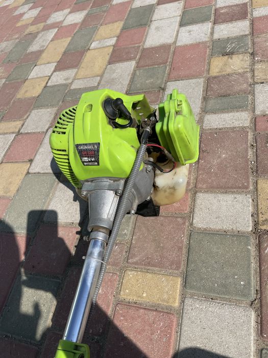 Бензокоса Grunhelm