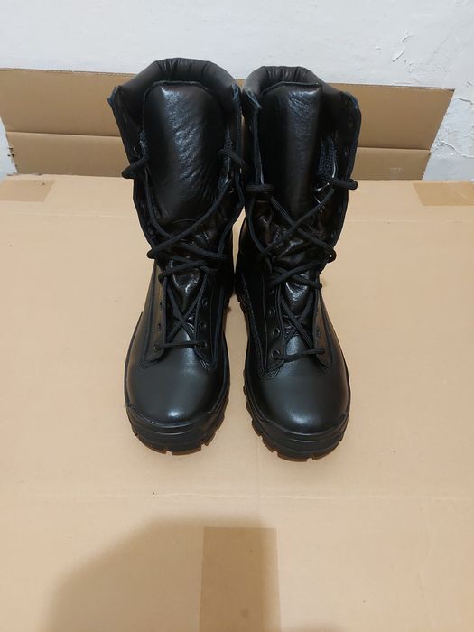 Botas pretas Montebove tamanho 40 novos, oferecem conforto