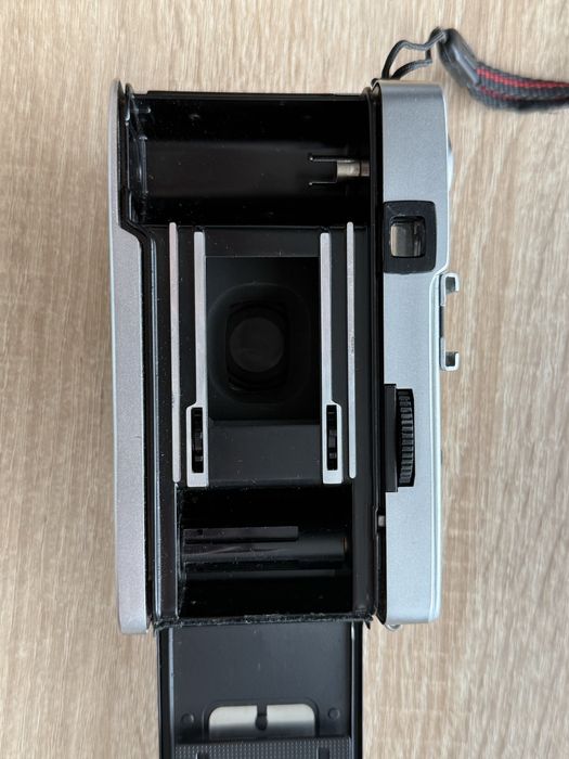 OLYMPUS TRIP 35 - фотоапарат