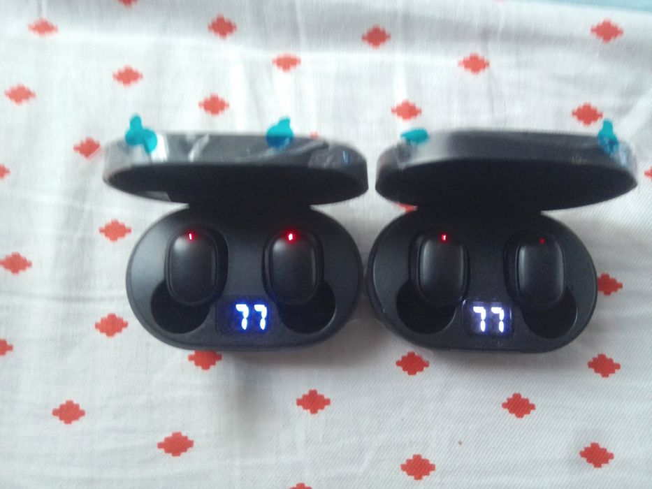 Блютуз  наушники. Новые.