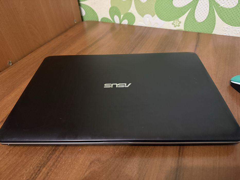 Ноутбук Asus Vivobook max r541