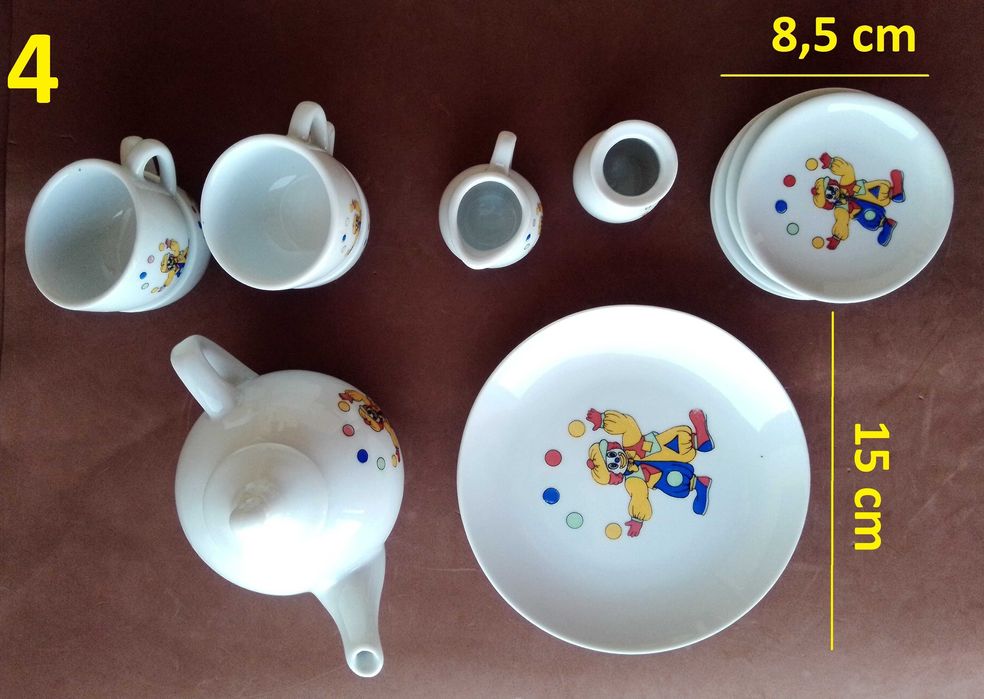 Serviços de chã / café em louça - miniatura