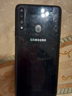 vendo telemovel Samsung Galaxy A20S para pecas por 5euros por avaria!!