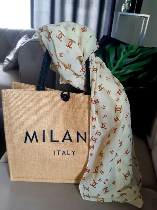 Apaszka kremowa piękna