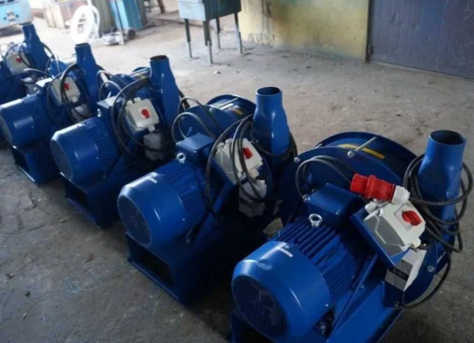 Дробилка молотковая Зернодробилка ДКУ подрібнювач зерна сіна щепы сена