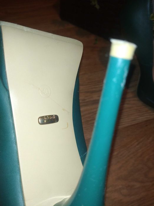 SZPILKI na wysokiej platformie / rozm. 38 / Butelkowa zieleń