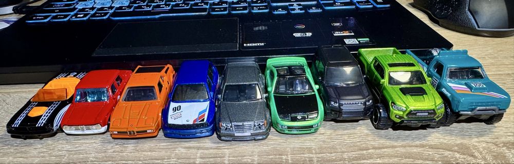 Машинки HotWheels нові розпаковані (дешево)