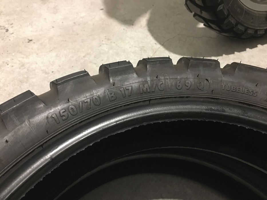 Pneus Continental TCK 80 com 2000Km