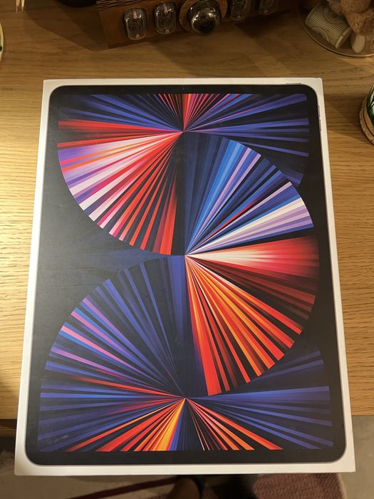 iPad Pro M1 12.9 (13) inch 5th Generation LTE 128 gb