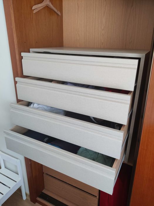 Cómoda 4 gavetas