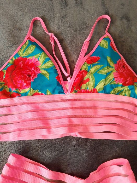 Nowy komplet fitness bikini rozmiar M