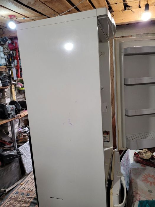 Холодильник продам