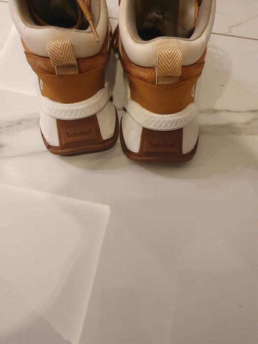 Sprzedam młodzieżowe buty