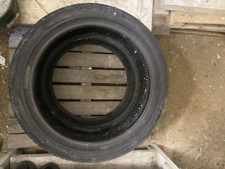 Шини літні 245 45 r20